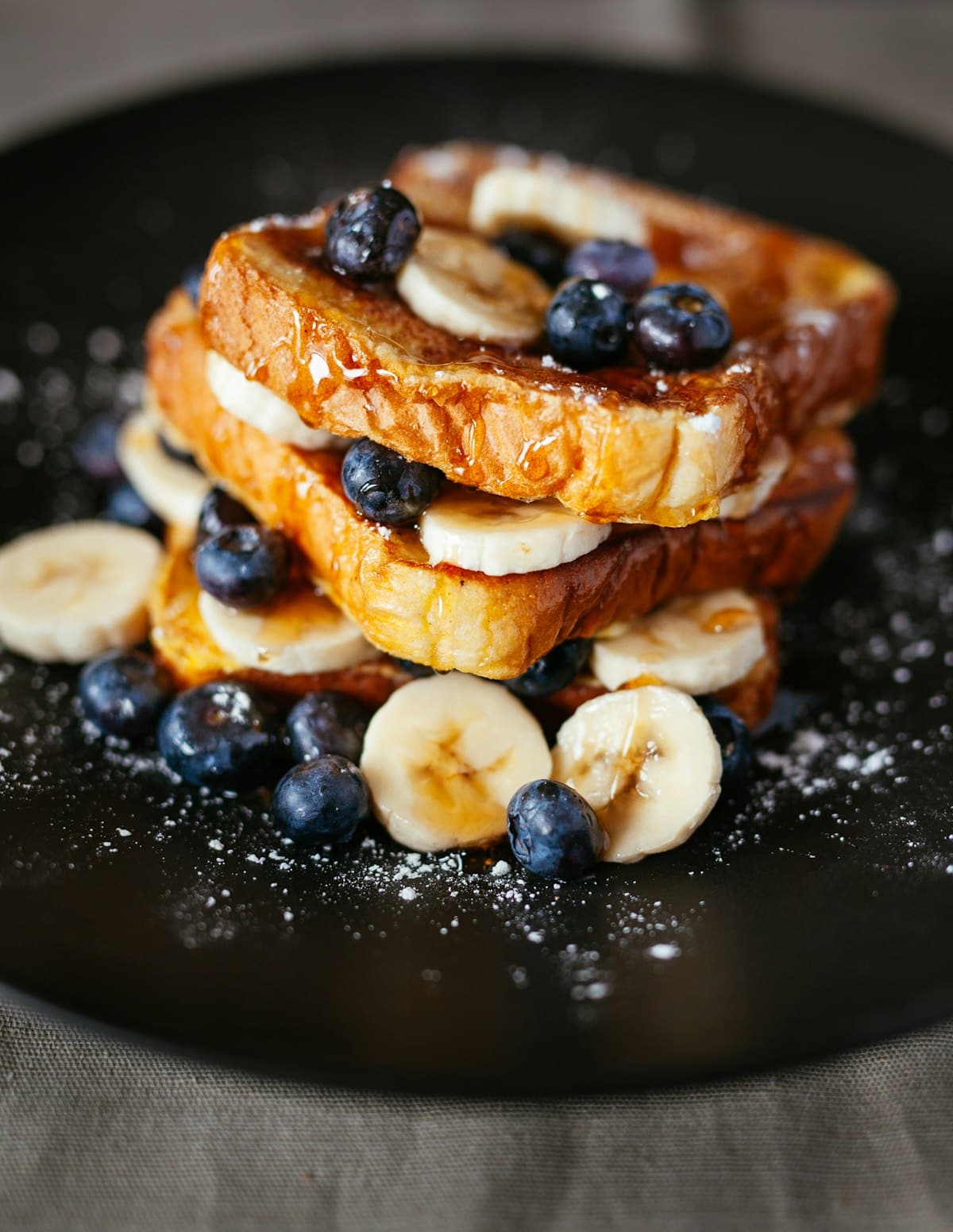 Pistachio french toast with berries